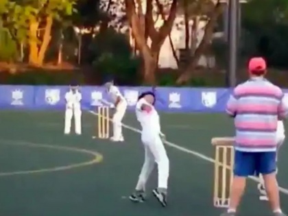 Video: Youngster's Unusual Bowling Action Brings Back Memories Of Former South Africa Spinner | Video : 13 वर्षीय क्रिकेटपटूची शैली पाहून आठवला दक्षिण आफ्रिकेचा गोलंदाज