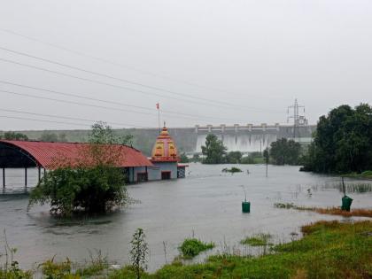 pune heavy rain continues in the Pawanadhar area, Kothurne bridge under water | पवना धरण शंभर टक्के भरले; विसर्ग सुरू; नदीकाठच्या नागरिकांना सतर्कतेचा इशारा pune heavy rain continues in the Pawanadhar area, Kothurne bridge under water | पवना धरण शंभर टक्के भरले; विसर्ग सुरू; नदीकाठच्या नागरिकांना सतर्कतेचा इशारा