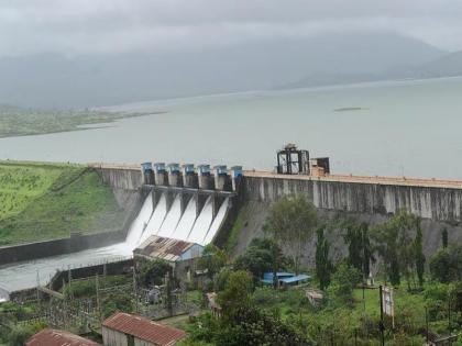 Increased discharge from Pavana Dam; Citizens on the banks of the river are alerted | पवना धरणातून विसर्ग वाढवला; नदीकाठच्या नागरिकांना सतर्कतेचा इशारा