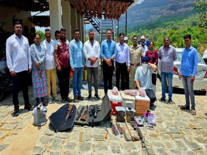 pune crimeI llegal wildlife hunting busted in Maval! Weapons and meat seized, accused arrested; Forest Department takes major action | मावळात बेकायदेशीर वन्यजीव शिकारीचा पर्दाफाश ! शस्त्रास्त्रे व मांस जप्त, आरोपी अटकेत; वनविभागाची मोठी कारवाई pune crimeI llegal wildlife hunting busted in Maval! Weapons and meat seized, accused arrested; Forest Department takes major action | मावळात बेकायदेशीर वन्यजीव शिकारीचा पर्दाफाश ! शस्त्रास्त्रे व मांस जप्त, आरोपी अटकेत; वनविभागाची मोठी कारवाई