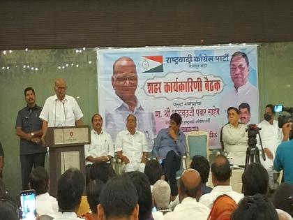 ncp, shiv sena, congress should fight together in upcoming elections; after Uddhav Thackeray, Sharad Pawar's opinion amid upcoming elections | आगामी निवडणुकात काँग्रेस-राष्ट्रवादी व शिवसेनेने एकत्र लढावे; उद्धव ठाकरेनंतर शरद पवारांचंही मत