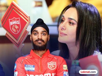 ipl auction 2025 player auction Arshdeep Singh Sold For 18 Crore Most Expensive Bowler Bought By Punjab Kings USE RTM | IPL Auction 2025 : प्रीतीनं हाणून पाडला काव्या मारन यांचा डाव; अर्शदीप RTM सह १८ कोटींसह पुन्हा PBKS च्या ताफ्यात