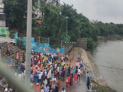 Ganapati Bappa Morya Mangalmurthy Morya's cheers! Goodbye to dear Ganaraya | 'गणपती बाप्पा मोरया, मंगलमूर्ती मोरया'च्या जयघोषात लाडक्या गणरायाला निरोप