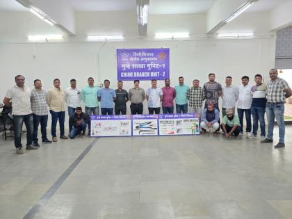 चोरट्यांकडून पोलिसांवर गोळीबार; हवालदाराने पिस्तूल हिसकावले, पुणे-मुंबई महामार्गावर सिनेस्टाईल थरार