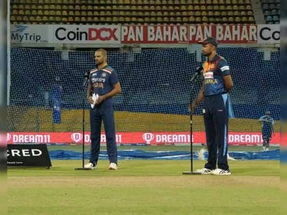 India vs SL 1st T20I live Updates Score Today : Prithvi Shaw and Varun Chakravarthy debutants for India, Sri Lanka have won the toss | IND Vs SL 1st T20I Live : राहुल द्रविडनं दोन खेळाडूंना दिली पदार्पणाची संधी, टीम इंडियानं गमावली नाणेफेक!