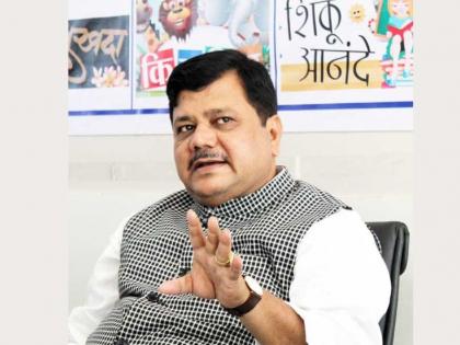 pravin Darekar alleges that the state government, did not provide food grains to migrants MMG | 'राज्य सरकारने परप्रांतियांना अन्नधान्य न दिल्यामुळेच ते गावाकडे पायी निघाले'