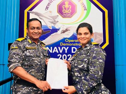 Commander Prerna Deosthalee to be first woman to command Indian Naval Warship | युद्धनाैकेचे नेतृत्व पहिल्यांदाच महिलेकडे; प्रेरणा देवस्थळी यांना नियुक्तीपत्र प्रदान