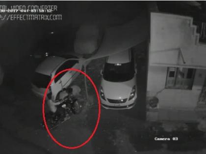 Two young men arrested in the vehicle for fun at the bullet | बुलेटवर मौजमज्जा करण्यासाठी वाहनांतून पेट्रोलचोरी करणा-या दोन तरुणांना अटक
