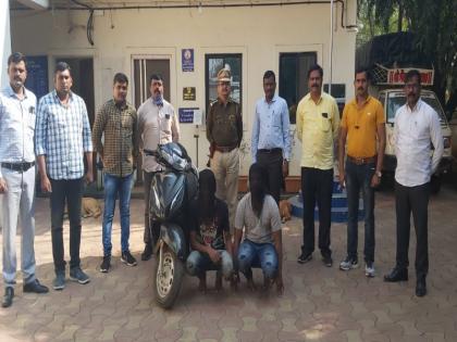 Two arrested from wai for robbery on petrol pump in Kondhwa | कोयत्याचा धाक दाखवून कोंढवा येथील पेट्रोल पंप कर्मचाऱ्याला लुटणाऱ्या दोघांना वाईत अटक