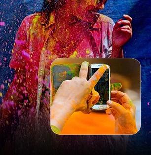 Holi Festival 2025 : रंग खेळताना फोन पाण्यात पडला-भिजला तर काय तातडीने काय कराल?