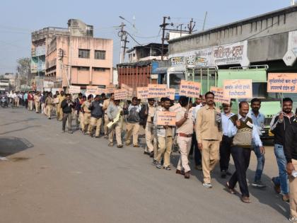 MSEDCL Power security rally in Akola | महावितरणच्या रॅलीत वीज सुरक्षेचा जागर