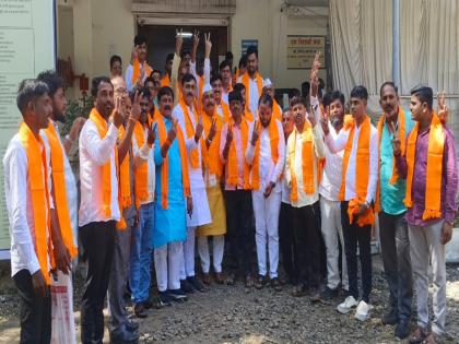 'We will elect whoever Manoj jarange chooses'; Jarange aspirants took oath | 'मनोज दादा ज्याला निवडतील त्याला निवडून आणू'; जरांगे समर्थक इच्छुकांची वज्रमुठ