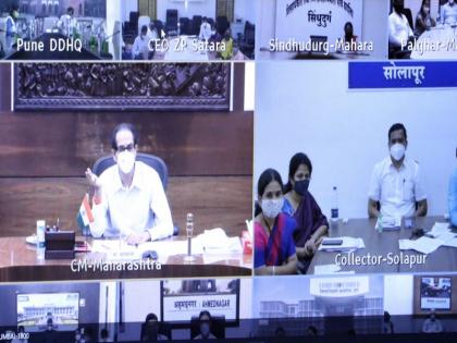 Chief Minister Uddhav Thackeray interacted with the Sarpanch of Mangaon in Kolhapur district | मुख्यमंत्री उद्धव ठाकरे यांनी साधला कोल्हापूर जिल्ह्यातील माणगावच्या सरपंचांशी संवाद