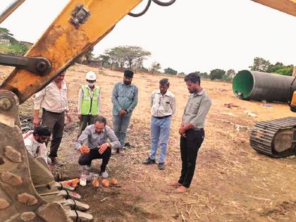 Work on the main aqueduct begins; Huge pipe 7.5 meters long, 8.5 meters in diameter | मुख्य जलवाहिनी टाकण्याचे काम सुरू; ७.५ मीटर लांब, ८.५ मीटर व्यासाचे अवाढव्य पाईप