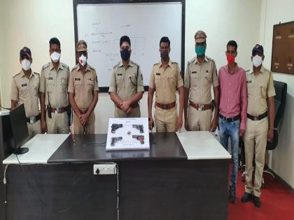 Four foreign-made pistols seized in Jalana; Four arrested | जालन्यात विदेशी बनावटीचे चार पिस्टल जप्त; चौघे जेरबंद