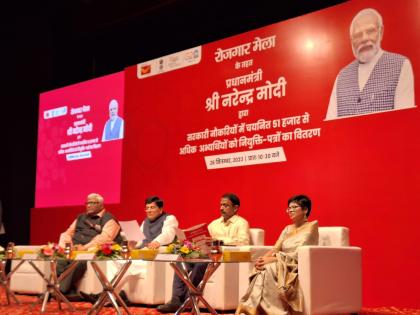 work in the spirit of social service said union minister piyush goyal | समाजसेवेच्या भावनेने काम करा: केंद्रीय मंत्री पियुष गोयल  