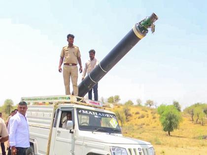 Operation Sindoor: How did the arms deal with Pakistan turn out to be a fluke? Chinese defense spokesperson's response was a fluke | पाकिस्तानला दिलेल्या शस्त्रास्त्रांचा बार फुसका कसा निघाला? उत्तर देताना चिनी संरक्षण प्रवक्त्यांची उडाली फे फे Operation Sindoor: How did the arms deal with Pakistan turn out to be a fluke? Chinese defense spokesperson's response was a fluke | पाकिस्तानला दिलेल्या शस्त्रास्त्रांचा बार फुसका कसा निघाला? उत्तर देताना चिनी संरक्षण प्रवक्त्यांची उडाली फे फे