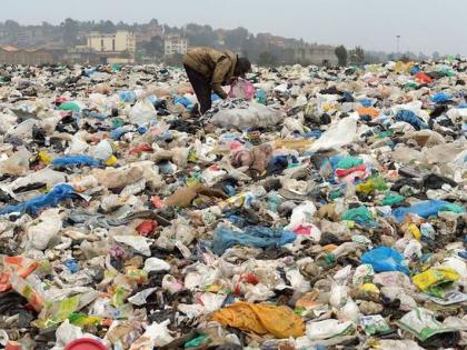 Initative for Plastic free : Pick up trash from villages | ‘प्लास्टिक मुक्ती’साठी सरसावले शासन; गावागावांतून करणार कचऱ्याची उचल