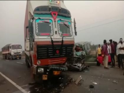 Sport lover and friend circle help to injured Kabaddi players in the Bijapur accident | विजापूर येथील अपघातग्रस्त कबड्डीपट्टूंच्या मदतीसाठी क्रीडाप्रेमी, मित्र परिवार सरसावला