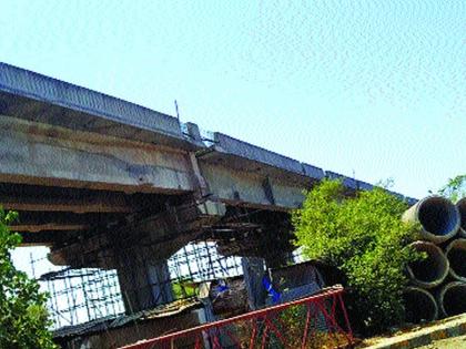 Work on Naigaon East-West Bridge slow; Open to traffic at the end of May 2021? | नायगाव पूर्व-पश्चिम पुलाचे काम संथ; मे २०२१ अखेर वाहतुकीस खुला?