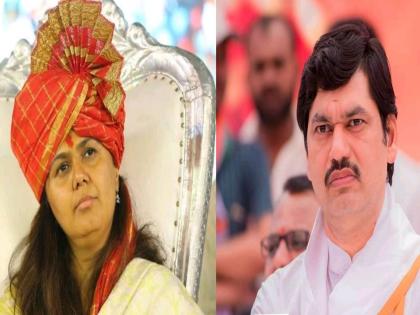 Munde sister-brother unopposed but a tough match in the panel of both | मुंडे बहिण-भाऊ बिनविरोध पण दोघांच्या पॅनलमध्ये चुरसीचा सामना