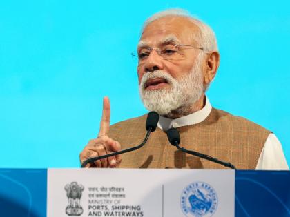 आता ब्लू इकॉनॉमीकडे झेप, तब्बल १२ लाख कोटींचे करार; शिवछत्रपतींच्या विचारांनी भारत प्रगतीपथावर - Marathi News | Prime Minister Narendra Modi presents roadmap for maritime development at Maritime Leaders Conference in Mumbai | Latest News at Lokmat.com