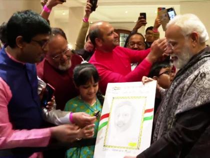 pm narendra modi gets a warm welcome from the indian in berlin germany | PM Narendra Modi in Germany: ‘डिअर प्राइम मिनिस्टर, वेलकम टू बर्लिन’; नरेंद्र मोदींचे चिमुकलीकडून हटके स्वागत