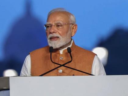 'Proudly say this is Swadeshi', put up a signboard in every shop; Prime Minister Narendra Modi reiterated the slogan of Swadeshi | ‘गर्व से कहो यह स्वदेशी हैं’ प्रत्येक दुकानावर फलक लावा ; पंतप्रधान नरेंद्र मोदी यांनी पुन्हा दिला स्वदेशीचा नारा