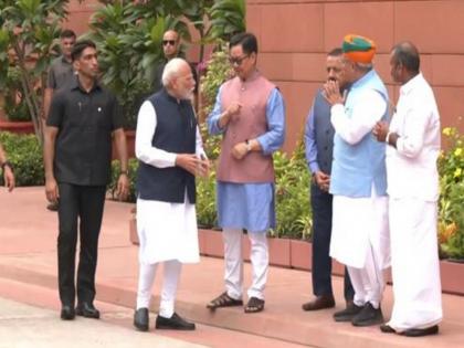 Editorial: Who will talk to the opposition? Government's silence on opposition questions and parliamentary deadlock | संपादकीय : विरोधकांशी बोलणार कोण? विरोधकांच्या प्रश्नांवर सरकारची चुप्पी आणि संसदीय कोंडी