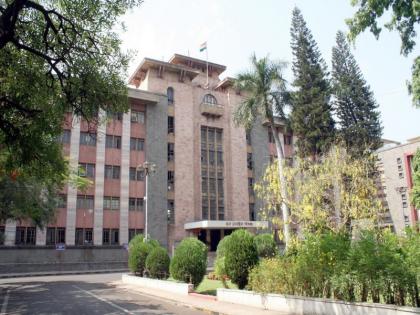 Ban to citizen-contractors in the municipal corporation for a month due to corona; Letter to Commissioner by Mayor | कोरोनाच्या वाढत्या पार्श्वभूमीवर पालिकेत नागरिक-ठेकेदारांना महिनाभर बंदी करा; महापौरांचे आयुक्तांना पत्र 