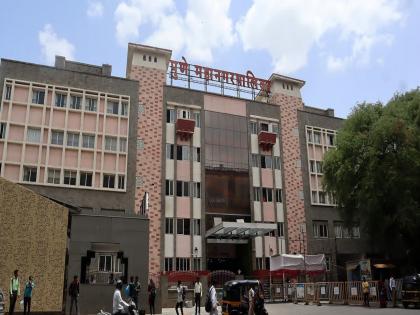 Businesses flourished due to the patronage of political leaders; Will the new Municipal Commissioner remove encroachments? | राजकीय नेत्यांच्या वरदहस्तातून थाटले व्यवसाय; नवीन महापालिका आयुक्त तरी अतिक्रमणे काढणार का?