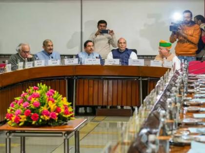 All-party meeting ahead of winter session, says government, "ready to discuss all issues" | हिवाळी अधिवेशनापूर्वी सर्वपक्षीय बैठक, सरकार म्हणाले, "सर्व मुद्द्यावर चर्चा करण्यास तयार"