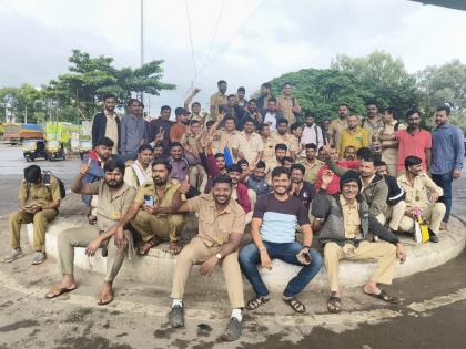 Even after 10 days, our demands have not been accepted; Contractual employees of PMPLM project strike | १० दिवस होऊनही आमच्या मागण्या मान्य केल्या नाहीत; पीएमपीएलएम उपक्रमातील कंत्राटी कर्मचाऱ्यांचे काम बंद आंदोलन Even after 10 days, our demands have not been accepted; Contractual employees of PMPLM project strike | १० दिवस होऊनही आमच्या मागण्या मान्य केल्या नाहीत; पीएमपीएलएम उपक्रमातील कंत्राटी कर्मचाऱ्यांचे काम बंद आंदोलन