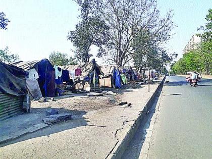 We took mobile toilet after going to the committee | कमिटी जाताच मोबाइल टॉयलेट उचलले