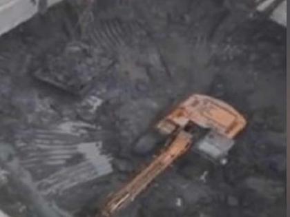 Driver under pile with Poklen in Surya project excavation Rescue operation continued for 24 hours | सूर्या प्रकल्पाच्या खोदकामात पोकलेनसह चालक ढिगाऱ्याखाली; २४ तासांपासून बचावकार्य सुरूच