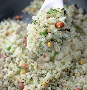 फोडणीचे पोहे करण्याची पारंपरिक झटपट पद्धत! एकदा ‘या’पद्धतीने पोहे करा, कांदेपोहे-दडपेपोहे विसराल..