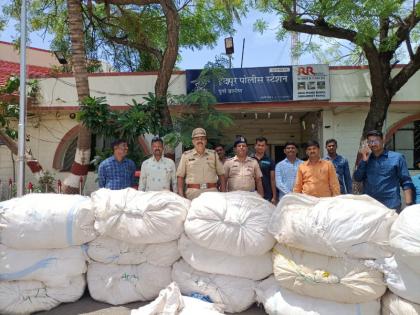 In Indapur police seized gutka worth Rs 49 lakh | इंदापूरात पोलिसांनी तब्बल ४९ लाखांचा गुटखा पकडला