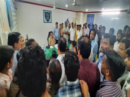 In the wake of the murders in Nana Peth in Pune hundreds of citizens entered the Samarth Police Station | पुण्यातील नाना पेठेत झालेल्या खुनाच्या पार्श्वभूमीवर शेकडो नागरिक समर्थ पोलीस स्टेशनला दाखल