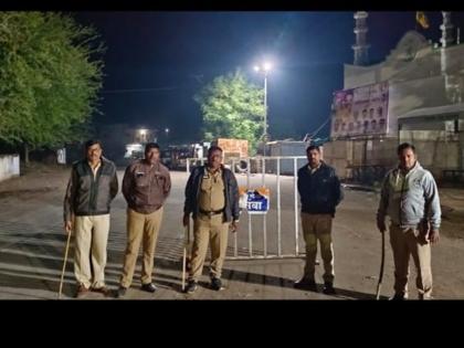 Operation Dharpakad in Hingoli, 14 people arrested overnight | हिंगोलीत ऑपरेशन धरपकड, रात्रीतून बांधल्या १४ जणांच्या मुसक्या