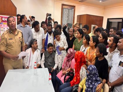 Accused of abusing and raping 3 girls, 'Police Commissionerate tries to save colleagues' | ३ मुलींना शिवीगाळ करून दमदाटी केल्याचा आरोप, 'पोलिस आयुक्तालयाकडून सहकाऱ्यांना वाचवण्याचे प्रयत्न' Accused of abusing and raping 3 girls, 'Police Commissionerate tries to save colleagues' | ३ मुलींना शिवीगाळ करून दमदाटी केल्याचा आरोप, 'पोलिस आयुक्तालयाकडून सहकाऱ्यांना वाचवण्याचे प्रयत्न'