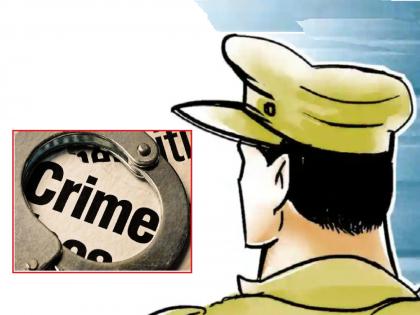 Constable's exploits in Beed; First caught taking bribe, now he has run away the sand mafia | बीडमध्ये हवालदाराचा कारनामा; आधी लाच घेताना पकडला, आता वाळू माफियाला पळवून लावले Constable's exploits in Beed; First caught taking bribe, now he has run away the sand mafia | बीडमध्ये हवालदाराचा कारनामा; आधी लाच घेताना पकडला, आता वाळू माफियाला पळवून लावले
