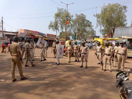 Combing operation of the police in the background of festivals; Blockade at various places in Latur | सण-उत्सव पार्श्वभूमीवर पाेलिसांचे काेम्बिंग ऑपरेशन; लातुरात विविध ठिकाणी नाकाबंदी...