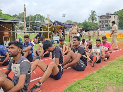 225 candidates eligible on first day in police recruitment Out of 500 only 281 appeared for physical test in pimpri chinchwad | Police Recruitment 2024: पोलीस भरतीमध्ये पहिल्याच दिवशी २२५ उमेदवार पात्र; ५०० पैकी २८१ जणच शारीरिक चाचणीसाठी हजर