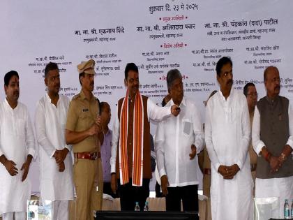 then not suspended but dismissed, Chief Minister Devendra Fadnavis warns the police | ..तर निलंबित नाही बडतर्फ करणार, मुख्यमंत्री देवेंद्र फडणवीसांचा पोलिसांना इशारा then not suspended but dismissed, Chief Minister Devendra Fadnavis warns the police | ..तर निलंबित नाही बडतर्फ करणार, मुख्यमंत्री देवेंद्र फडणवीसांचा पोलिसांना इशारा
