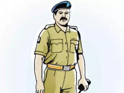 One lakh rupees taken from car driver's pocket, suspension of police | कार चालकाच्या खिशातून एक लाख रुपये काढले, पोलिसाचे निलंबन