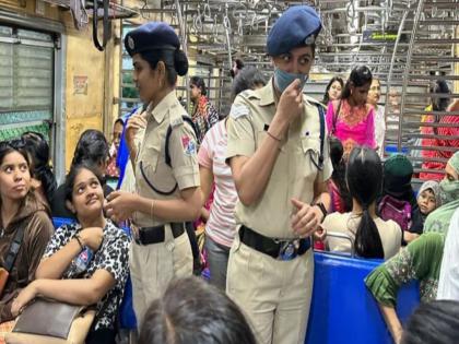 'Tejaswini' provides safety cover to women passengers | ‘तेजस्विनी’मुळे महिला प्रवाशांना सुरक्षेचे कवच 'Tejaswini' provides safety cover to women passengers | ‘तेजस्विनी’मुळे महिला प्रवाशांना सुरक्षेचे कवच