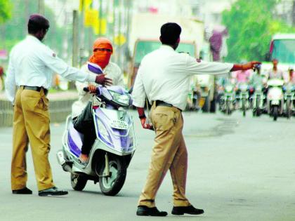 Nagpur Traffic Police's 'Hunter' on indiscipline vehicles riders | नागपूर वाहतूक पोलिसांचा बेशिस्त वाहनचालकांवर कारवाईचा ‘हंटर’