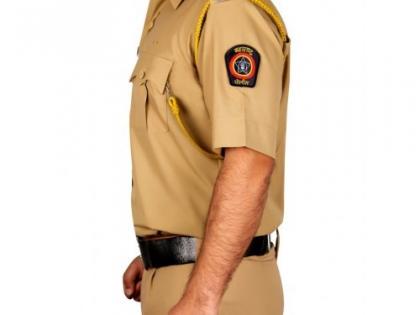 Uniform cloth of 'PC to SP' uniform; Police Superintendent Initiative in Amravati | ‘पीसी टू एसपी’ गणवेशाचे एकसमान कापड; पोलीस अधीक्षकांचा पुढाकार