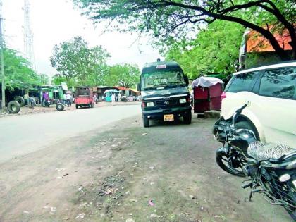  Already 'illegal trade in loco' | धाडींच्या आधीच ‘अवैध धंद्यांना कुलूप’