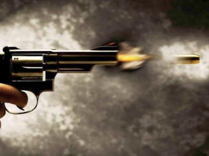 A police constable shot another constable after dispute over holidays | सुट्यांवरून वाद; पोलीस शिपायाने झाडली दुसऱ्या शिपायावर गोळी